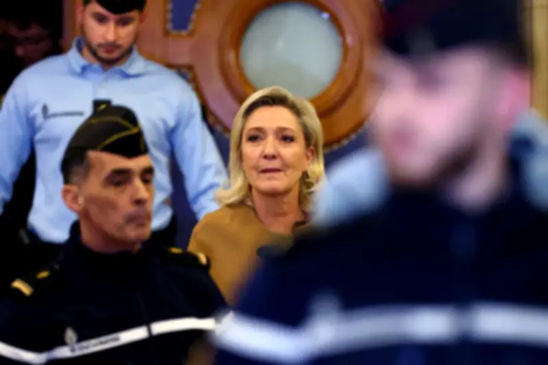 Affaire des assistants FN : une arnaque de père en fille