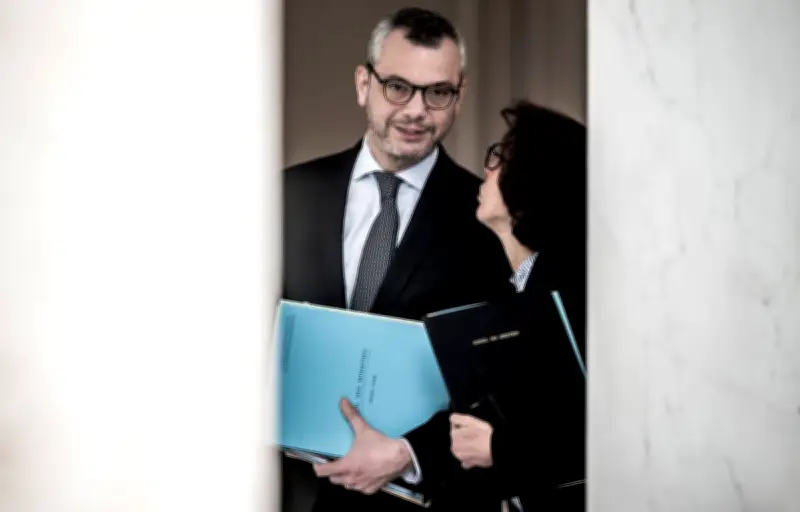 Affaire Kohler : la cour d'appel de Paris déclare une partie des faits prescrite