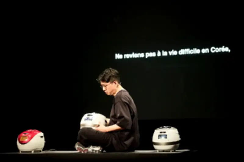 Au Festival d'Avignon, le blues du ricecooker coréen
