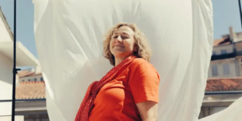 À Avignon, Nathalie Tanielian met en scène 50 ans de vie avec le syndrome Gilles de la Tourette