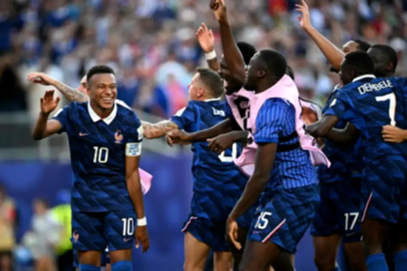 Bleus qualifiés, canicule, incendies : l'actu du week-end