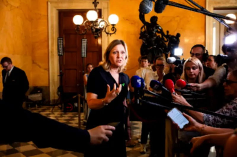 Braun-Pivet cherche le consensus mais le trouve contre elle-même