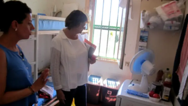 Canicule en prison : 40°C à Villeneuve-lès-Maguelone, la surpopulation explose