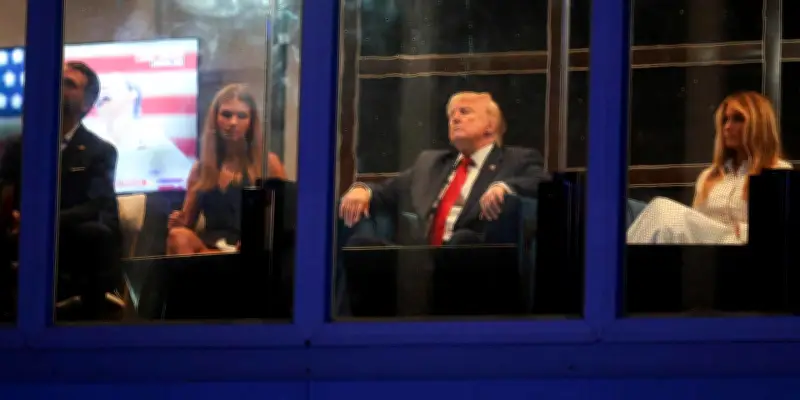"Changement de régime" : le livre qui raconte l'improvisation de Trump