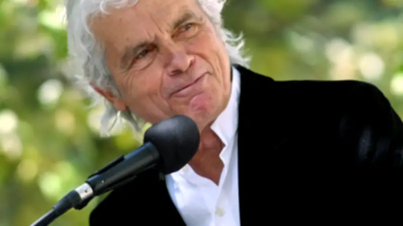 Claude Sérillon : la lecture, une nécessité pour la société