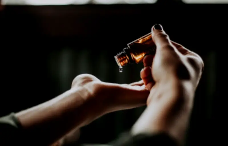 Cosmétiques tout-en-un : pratiques mais attention à l'efficacité