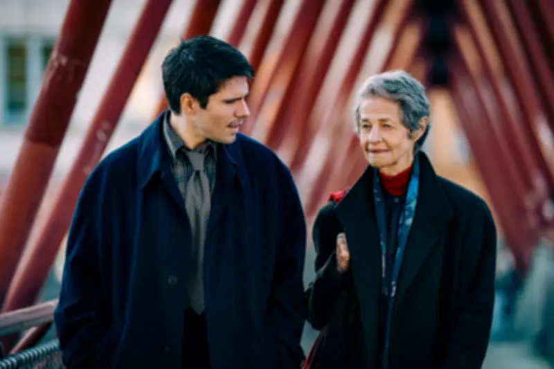 « Deux pianos » : le nouveau Desplechin avec François Civil et Charlotte Rampling
