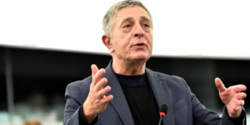 Eurodéputé enquêtant sur Pegasus lui-même ciblé par le logiciel espion
