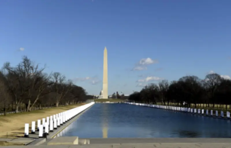 Ex-champion olympique de canoë inculpé pour destruction au Lincoln Memorial