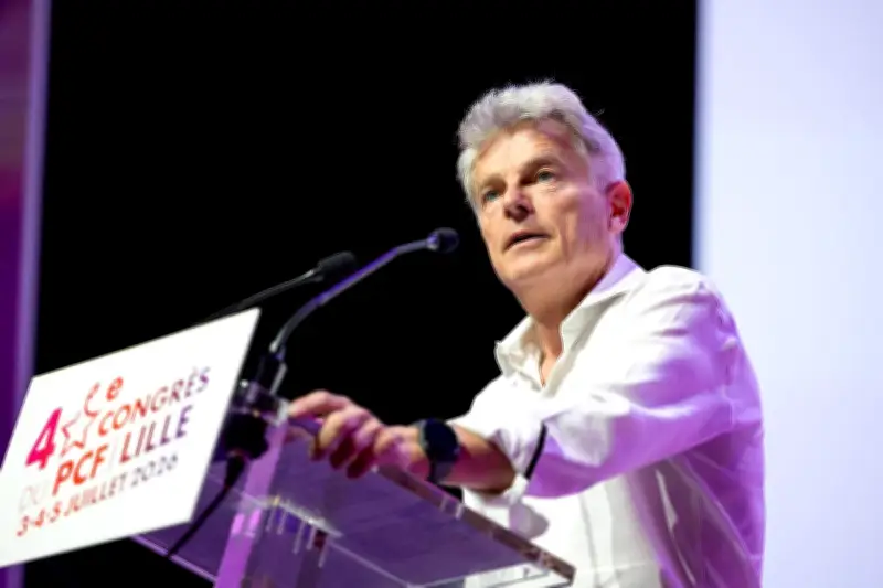 Fabien Roussel réélu à la tête du PCF, cap vers la présidentielle