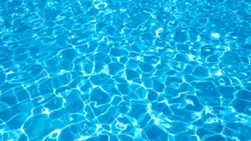 Femme trans évacuée d'une piscine à Berne : la ville s'excuse