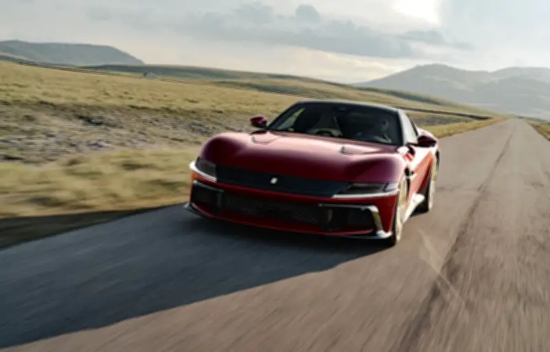 Ferrari 12Cilindri Manuale : le V12 à boîte manuelle de retour