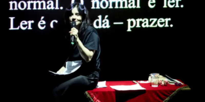 Festival d'Avignon : Carolina Bianchi bouleverse avec « Uma Luz Cordial »