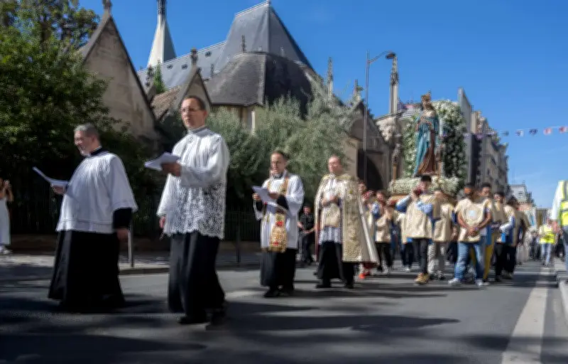 Fraternité Saint-Pie X : ordination de quatre évêques sans l'aval du Vatican, risque de rupture
