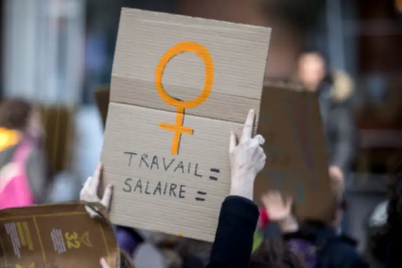 Égalité salariale : l'intersyndicale presse le gouvernement