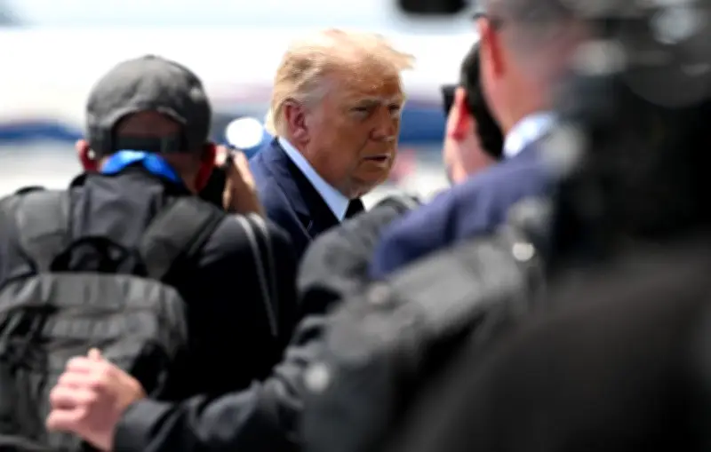 Guerre en Ukraine : le colis piégé à Monaco, la mort de la suspecte et les déclarations de Trump