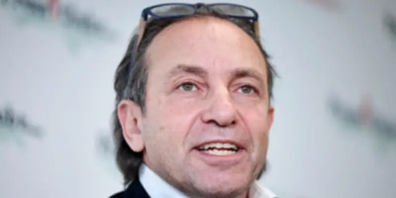 Gwenaëlle Noury conteste l'élection de Philippe Candeloro à la tête des sports de glace