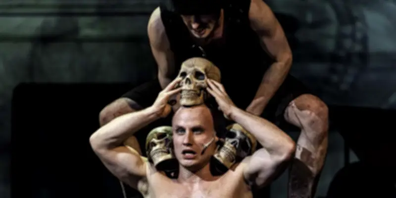 Hamlet plus actuel que jamais dans le chaos mondial