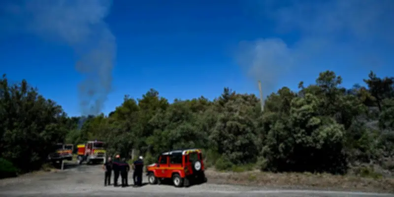 Hérault : feux d'artifice annulés du 10 au 16 juillet, incendie contenu reprend