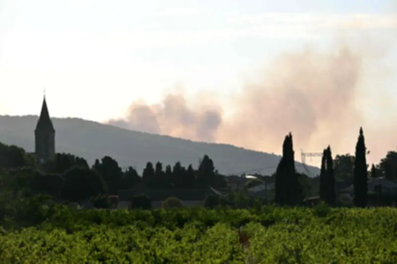 Hérault : un homme en garde à vue pour neuf départs de feu suspects