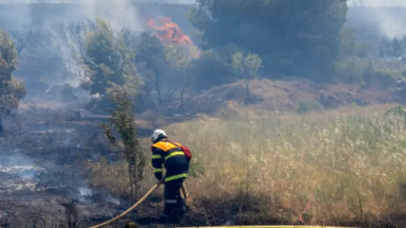 Incendie dans l'Hérault : une pompière grièvement brûlée à Carlencas-et-Levas