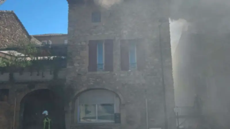Incendie à Laudun-l'Ardoise : élan de solidarité après le feu, collecte et cagnotte pour les sinistrés