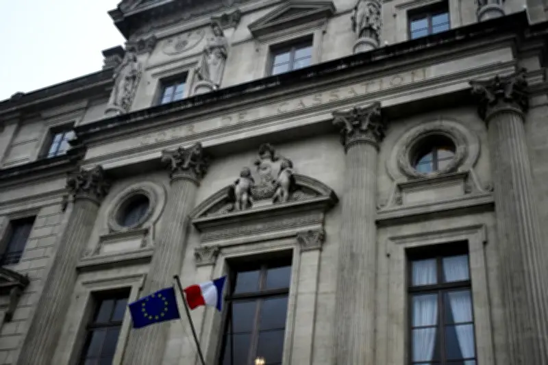 Le Pen sous bracelet électronique : la cassation en question