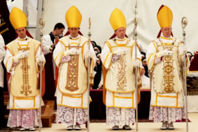 Le Vatican confirme l'excommunication des six évêques traditionalistes de Saint-Pie-X