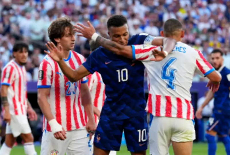 Les Bleus s'imposent difficilement face au Paraguay