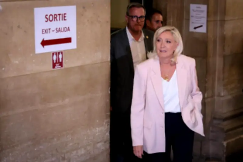 Marine Le Pen condamnée à 15 mois d'inéligibilité dans l'affaire des assistants