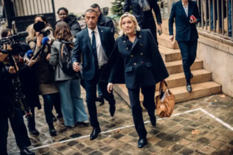 Marine Le Pen hors jeu pour 2027 : une injustice ?