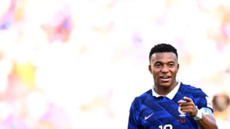 Mbappé rejoint Messi en tête des buteurs du Mondial 2026