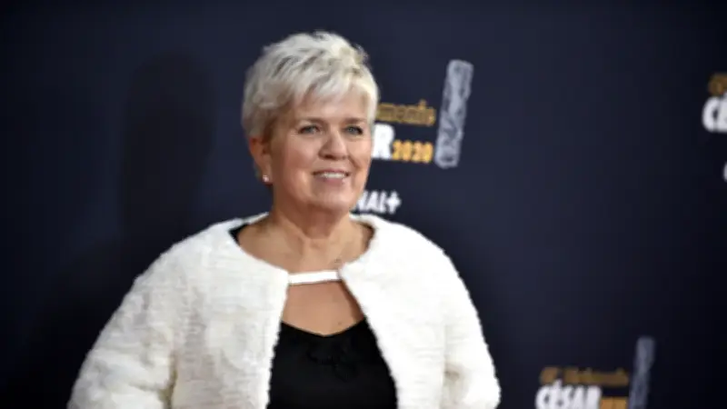 Mimie Mathy en fauteuil roulant : l'achondroplasie en cause