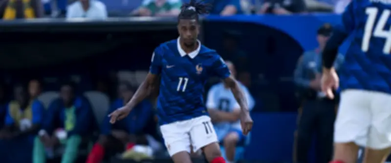 Mondial 2026 : Olise, passeur décisif, éclaire la France face à la Suède