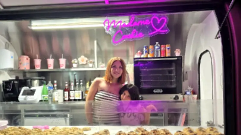 Nanthilde Nicolas, alias Madame Cookie, au marché nocturne de Sanilhac-Sagriès