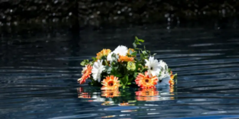 Naufrage en Grèce : un mort, 35 survivants secourus