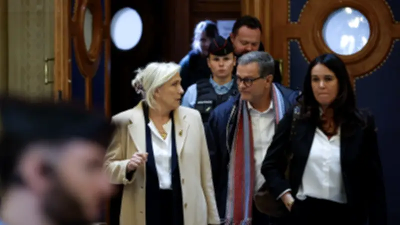 Peines des cadres du FN confirmées en appel : Aliot, Odoul, Gollnisch...