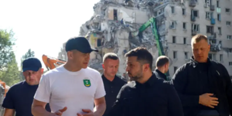 Pire attaque russe sur Kiev : Zelensky promet une riposte