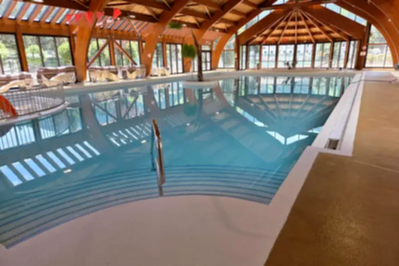 Piscine d'Auron : réouverture le 11 juillet après des malfaçons