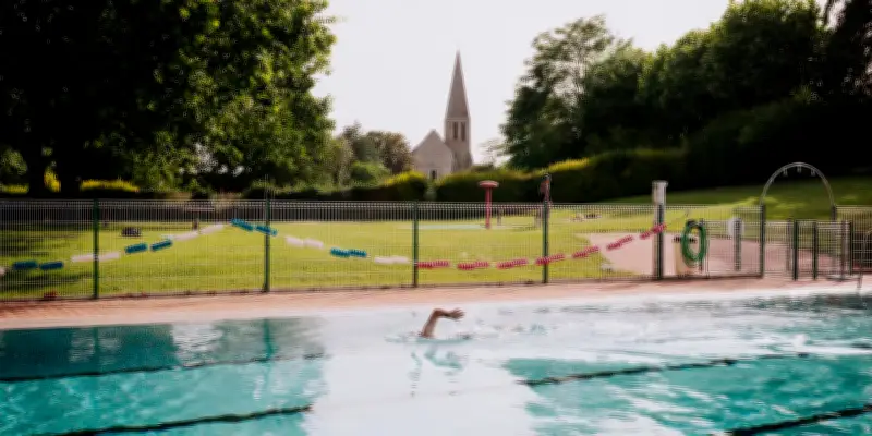 Piscines publiques : visualisez les inégalités d'accès en France