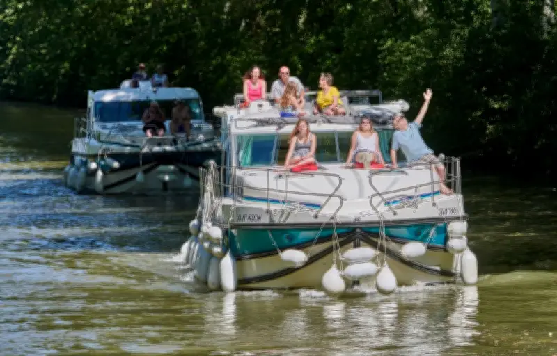 Pénichettes sans permis : la nouvelle tendance slow life qui cartonne