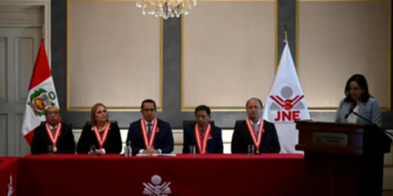 Pérou : Keiko Fujimori officiellement proclamée présidente élue