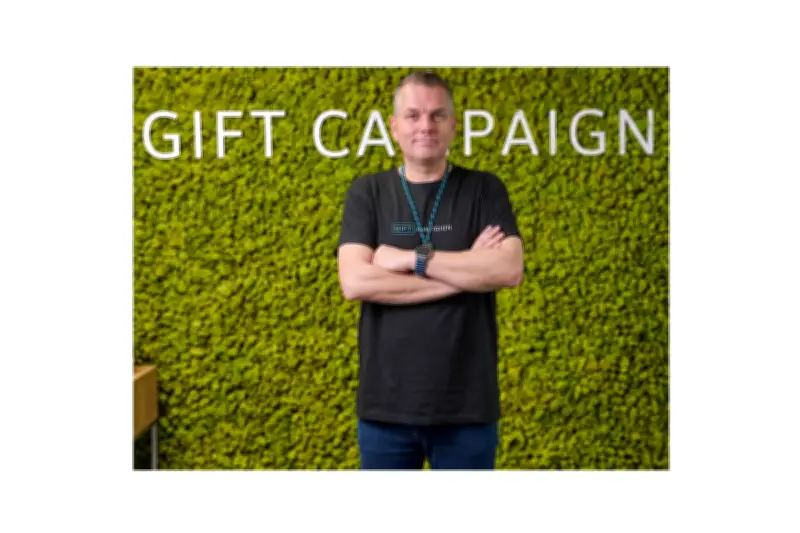 T-shirt personnalisé : levier stratégique d'employee advocacy