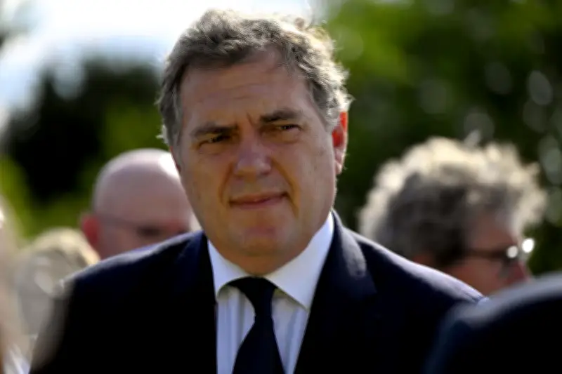 Tabarot admet les faiblesses du contrôle aérien français