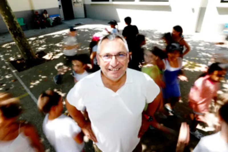 À Toulon, un directeur d'école emblématique part à la retraite après 42 ans