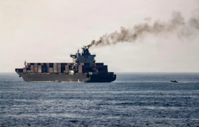 Trois attaques de navires en 24h dans le détroit d'Ormuz, le Qatar accuse l'Iran