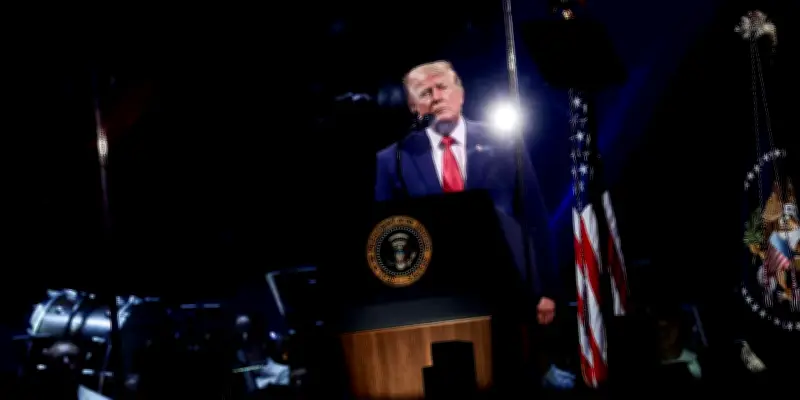 Trump célèbre les 250 ans des États-Unis sur fond de chaos