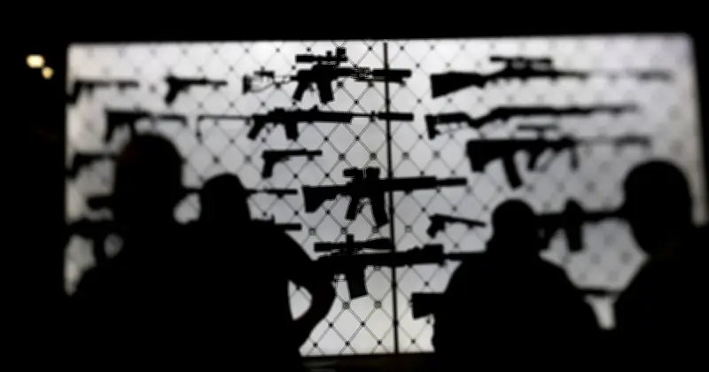 Trump démantèle 34 mesures sur les armes à feu aux États-Unis
