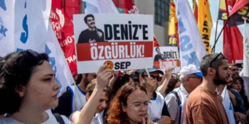 Turquie : l'humoriste Deniz Göktaş emprisonné pour outrage