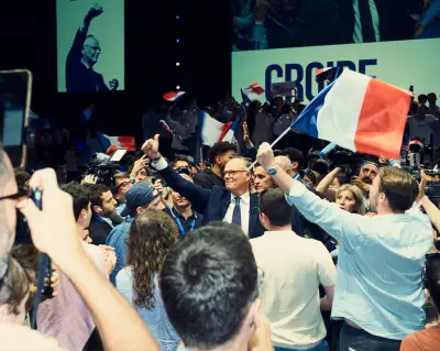 Édouard Philippe appelle à l'effort pour l'avenir des enfants
